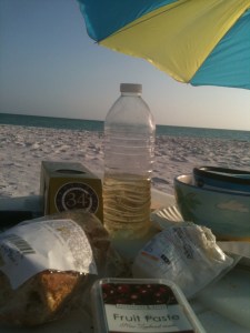 A very happy evening with a simple but savory meal on the beach. 